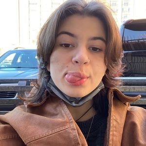 Meet your Posher, Bella